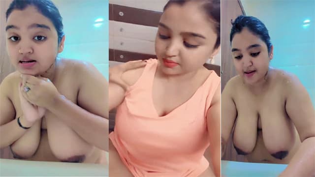 Desi Lady big boobs showing while bathing video