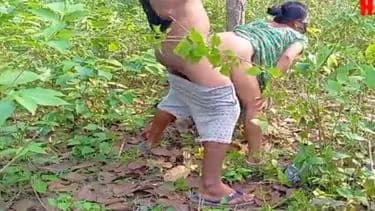 Desi Hot Sex In The Jungle Bhabhi