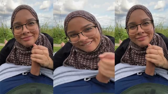 Hijabi Hot Babe – Big Cock Suck Fuck Park MMS