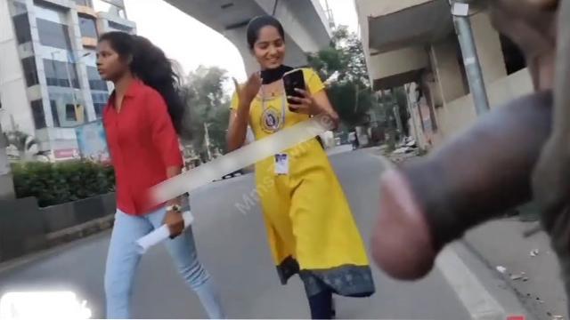 Young Guy Cock Infront College Girls Leak Mms Viral Online