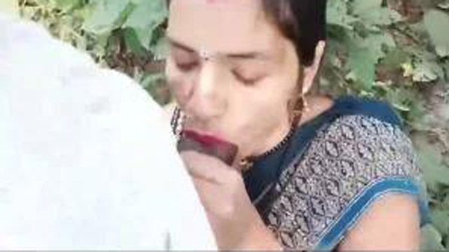 Bhabhi Ko Park mai Bf Ne Bohut jaldi pel Diya