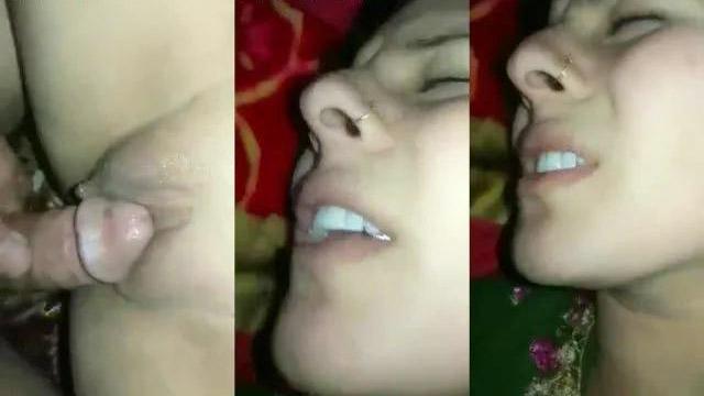 Horny Virgin Cutie Pie Hard Pussy Sex MMS