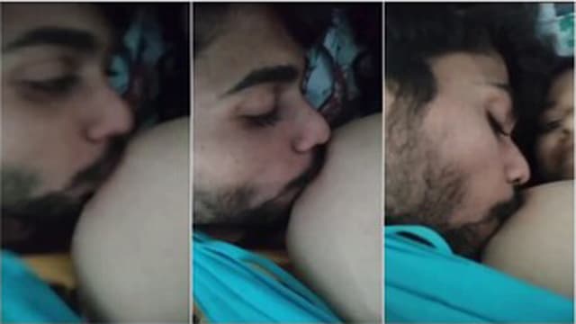 Tamil Young Wife Boobs Showing & Sucking By Friend